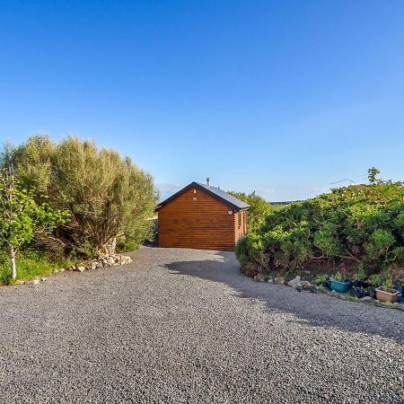 Seaside Log Cabin, Carna Villa Bagian luar foto