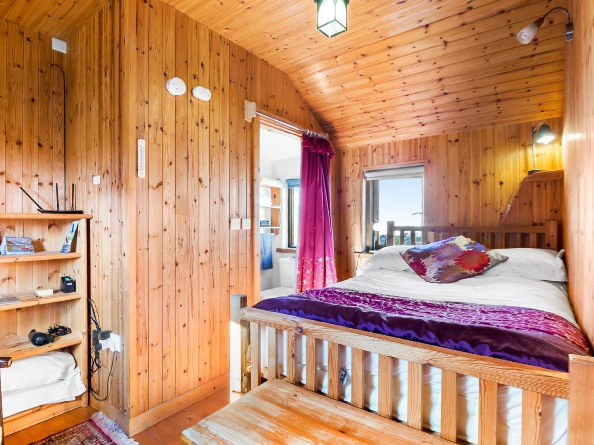 Seaside Log Cabin, Carna Villa Bagian luar foto