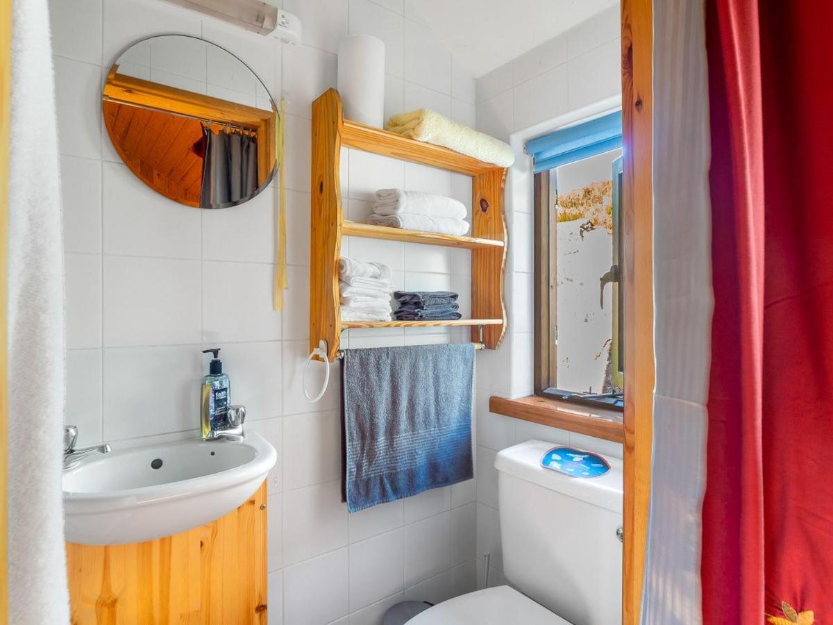Seaside Log Cabin, Carna Villa Bagian luar foto