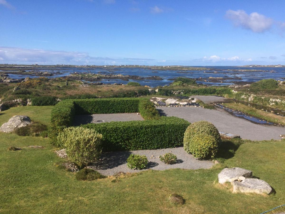 Seaside Log Cabin, Carna Villa Bagian luar foto