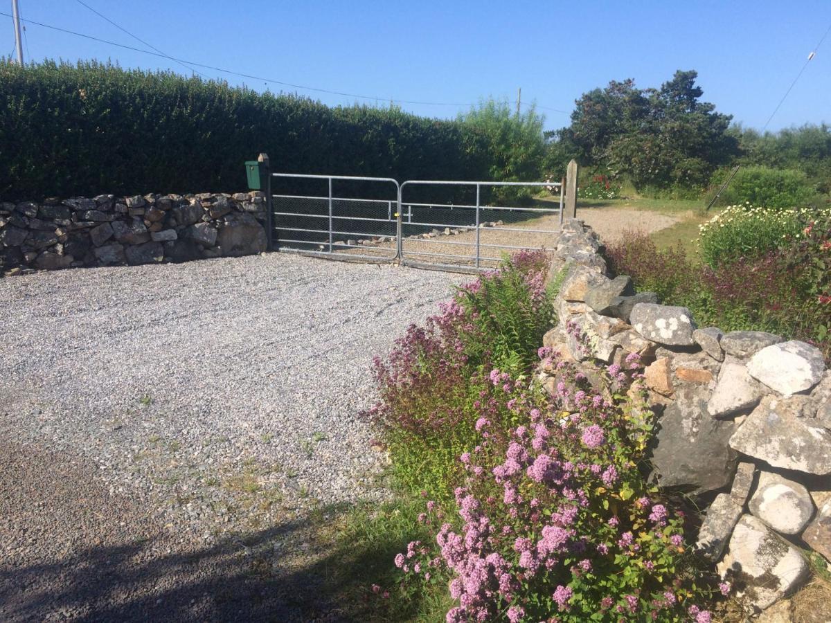 Seaside Log Cabin, Carna Villa Bagian luar foto